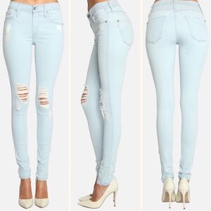 James Jeans Women's Ice Blue Skinny Jeans Size 27